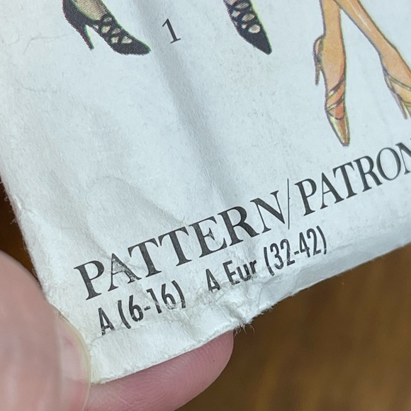 Style sewing patterns 1990’s off the shoulder fit and flare dress pattern 2191 - Picture 3 of 3